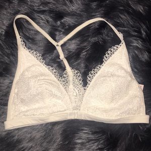 Front Closure Lightly Lined Lace Bralette